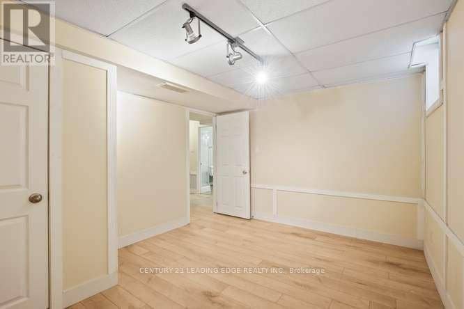 28 - 1574 Richmond Street — photo 38 of 40
