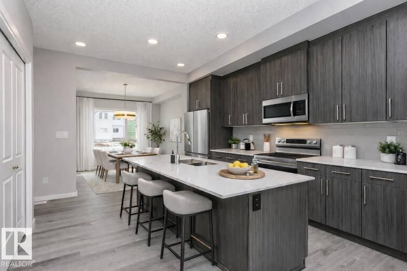 33 McLeod AV, Spruce Grove, photo 2