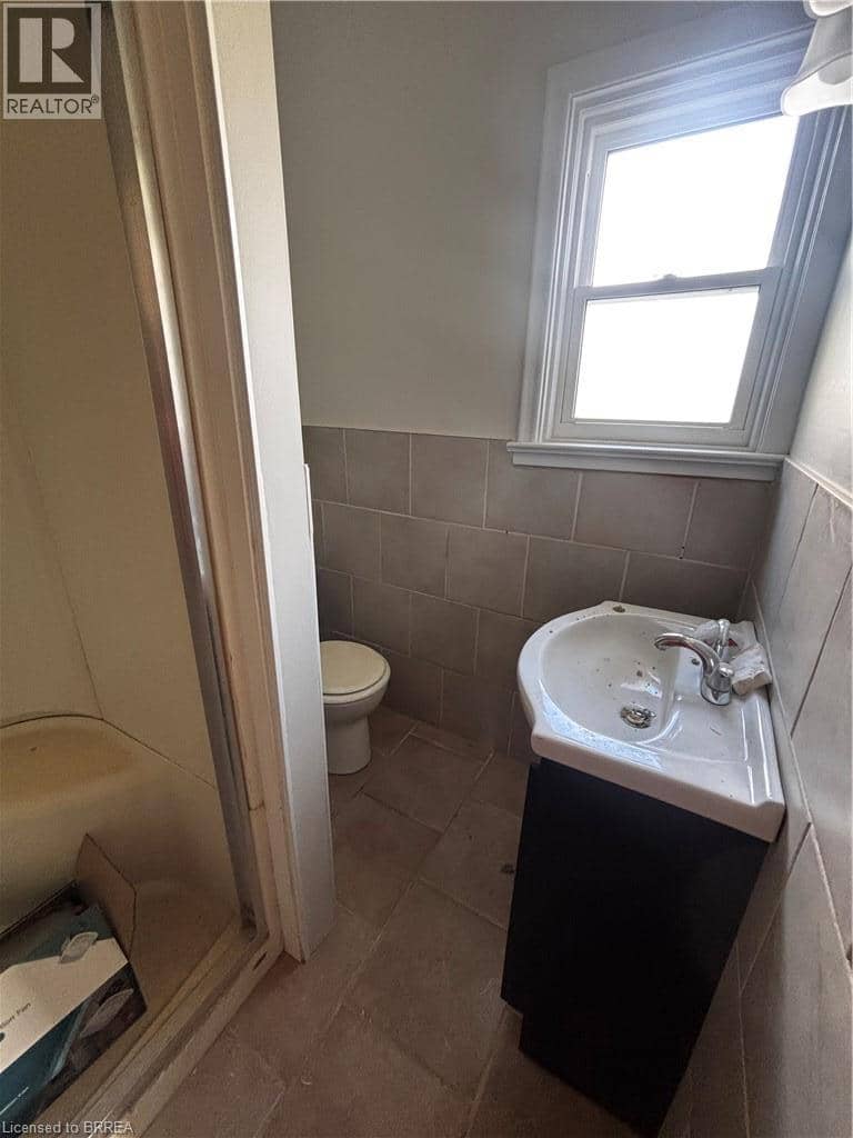 598 MUD Street E — photo 9 of 17