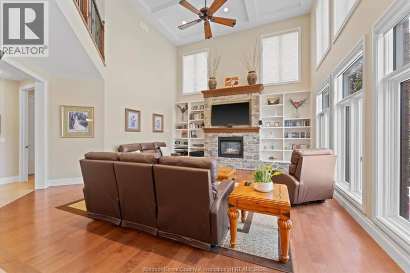 1108 Regency Crescent — photo 22 of 40