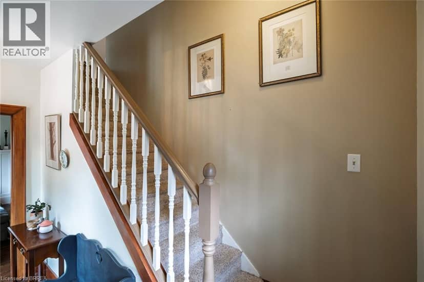 17 LINCOLN Avenue — photo 14 of 40