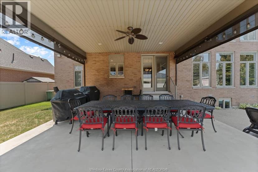 1108 Regency Crescent — photo 37 of 40