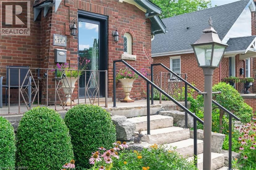 17 LINCOLN Avenue — photo 37 of 40