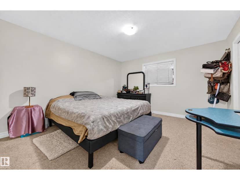 7718 166A AV NW — photo 31 of 40