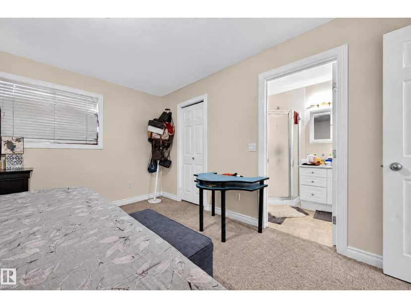 7718 166A AV NW — photo 33 of 40