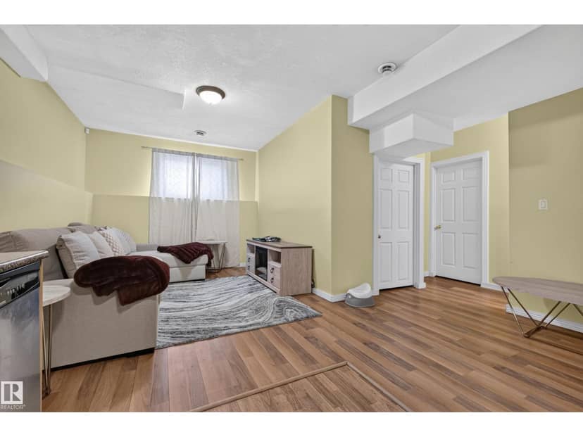 7718 166A AV NW — photo 40 of 40