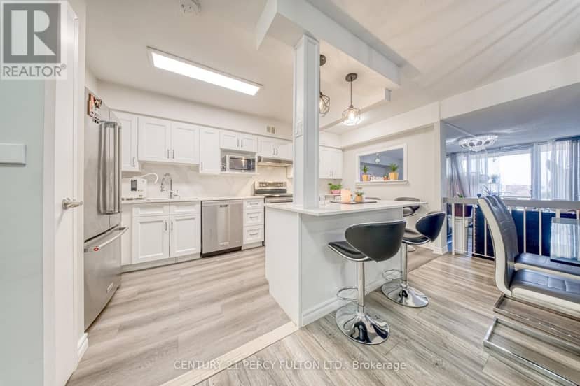 512 - 1338 York Mills Road — photo 11 of 40