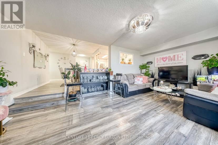 512 - 1338 York Mills Road — photo 16 of 40