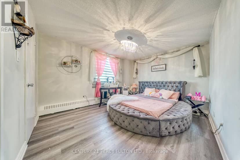 512 - 1338 York Mills Road — photo 19 of 40