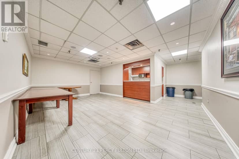 512 - 1338 York Mills Road — photo 31 of 40