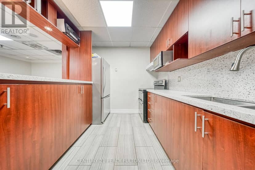 512 - 1338 York Mills Road — photo 32 of 40