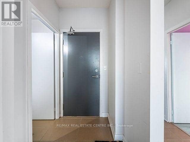 2807 - 4070 Confederation Parkway, Mississauga, photo 4