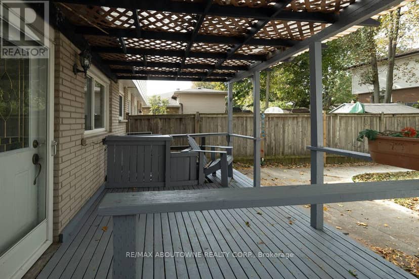 4 Glamis Court — photo 14 of 40