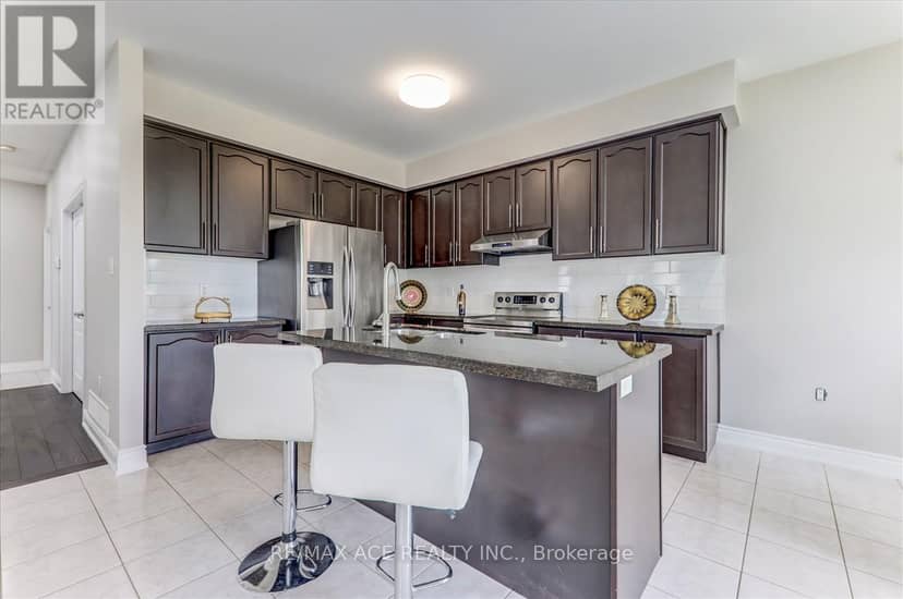 168 Rutherford Road, Bradford West Gwillimbury, photo 6