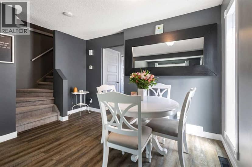 149 Taradale Close NE — photo 10 of 31