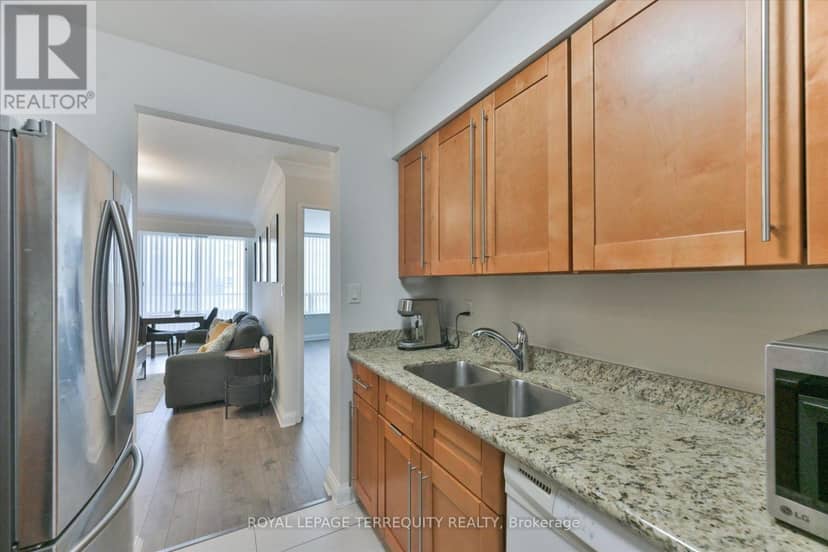 1508 - 35 Empress Avenue — photo 15 of 36