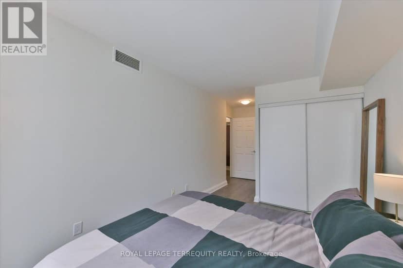 1508 - 35 Empress Avenue — photo 18 of 36