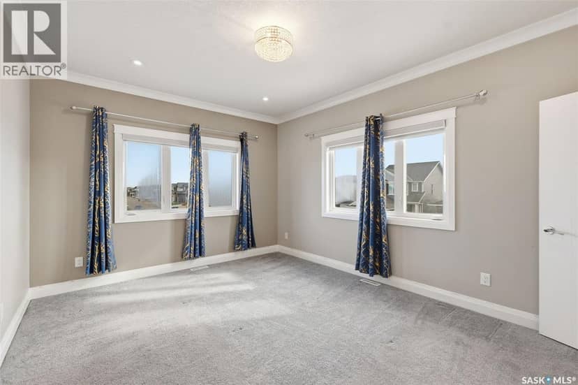 203 Burgess BAY — photo 15 of 40