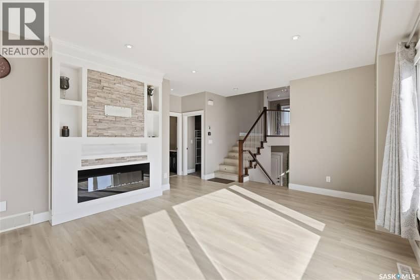 203 Burgess BAY, Saskatoon, photo 4