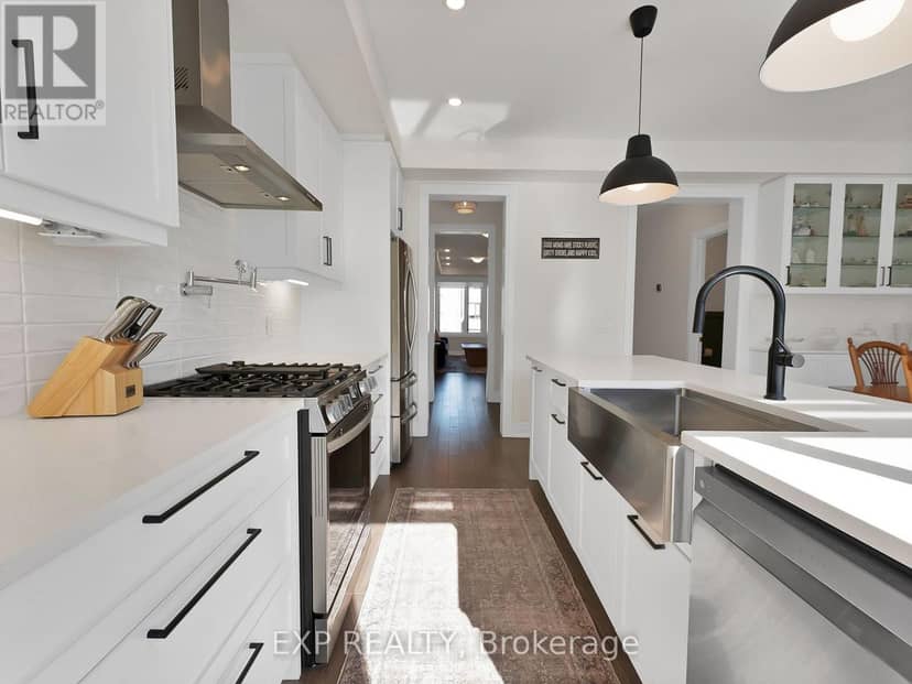 209 Vermont Avenue — photo 27 of 40