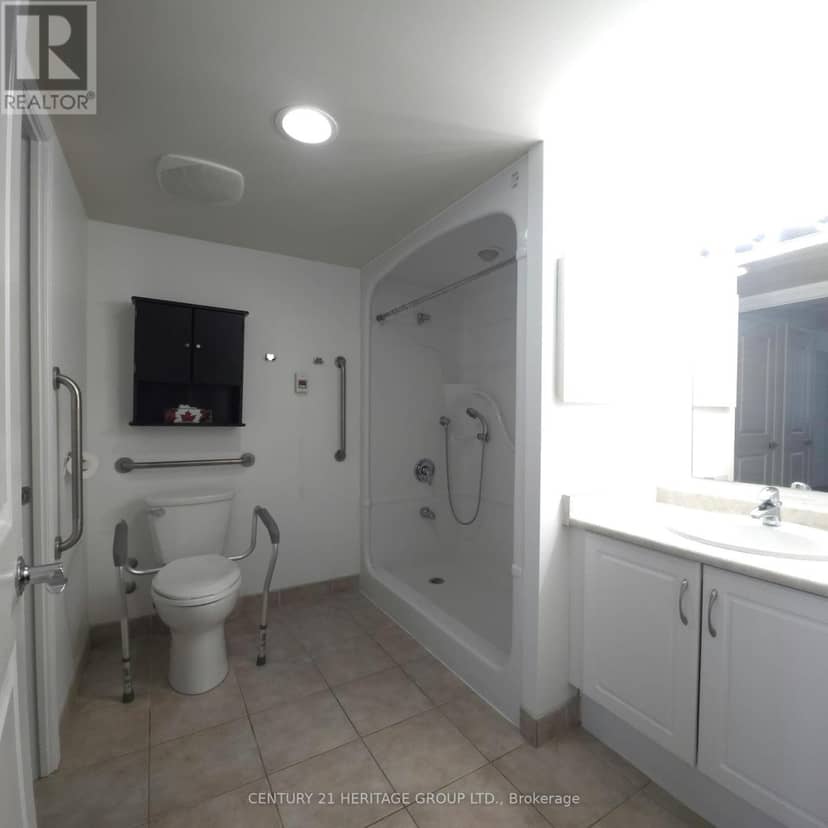 319 - 90 Scottfield Drive — photo 30 of 38
