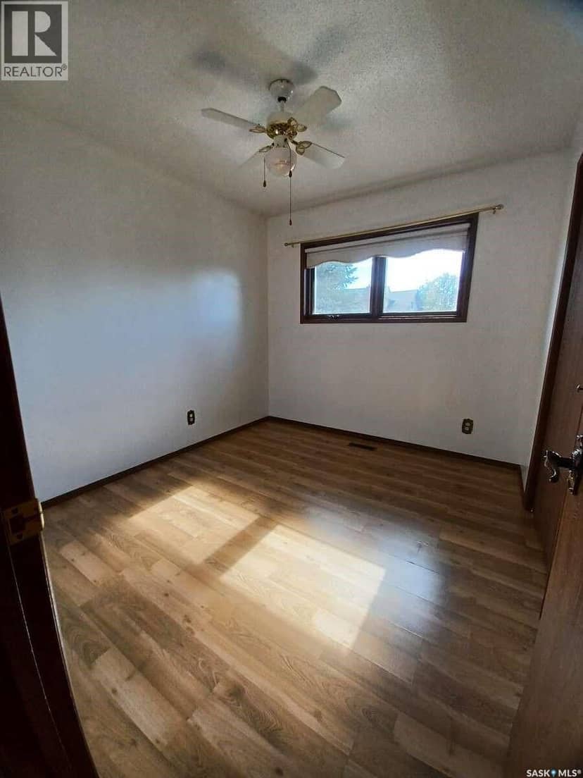 113 5th AVENUE — photo 14 of 40