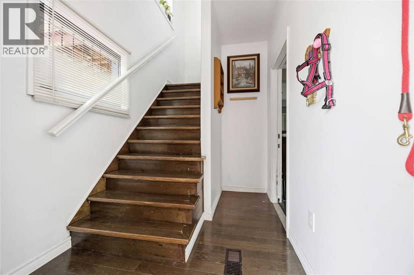 136 Durand Street — photo 12 of 33
