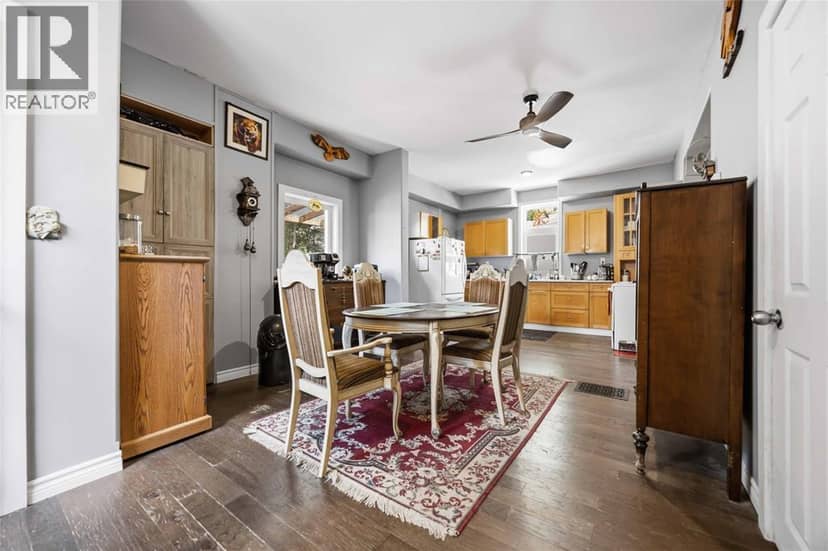 136 Durand Street — photo 3 of 33