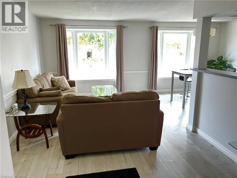 333 REXFORD Drive — photo 9 of 14