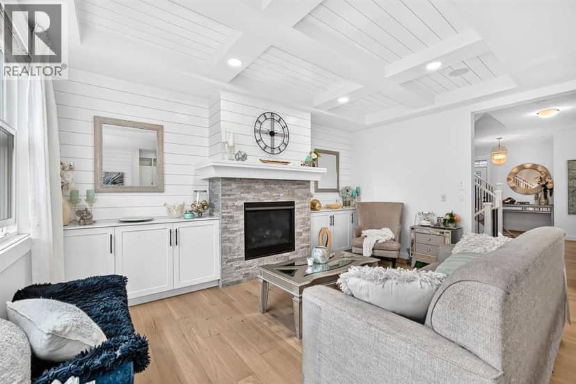 313 Walgrove Terrace SE — photo 9 of 36