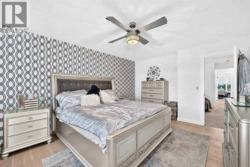 313 Walgrove Terrace SE — photo 15 of 36
