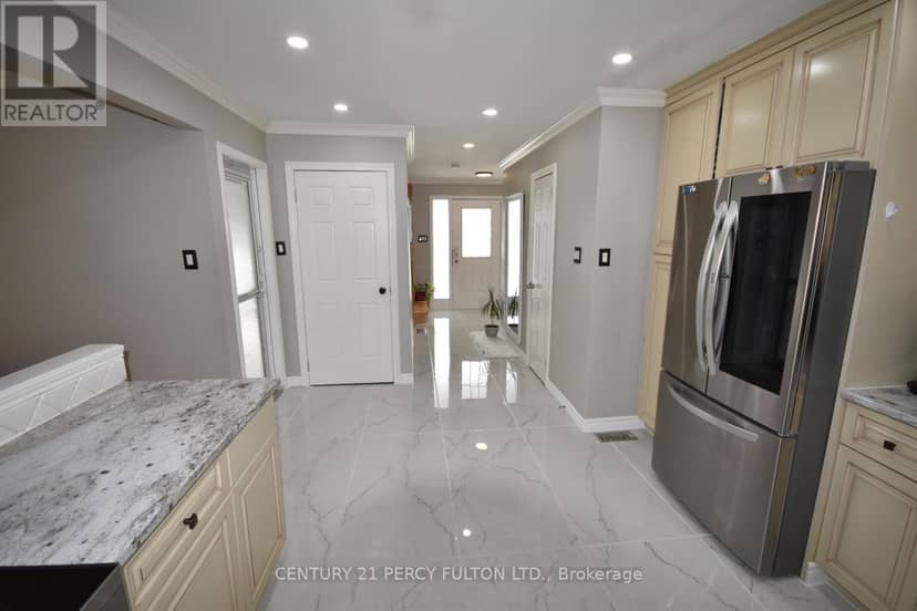 1853 Mapleridge Drive — photo 11 of 39