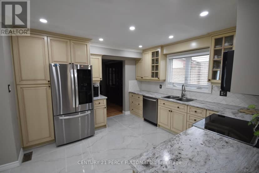 1853 Mapleridge Drive — photo 13 of 39
