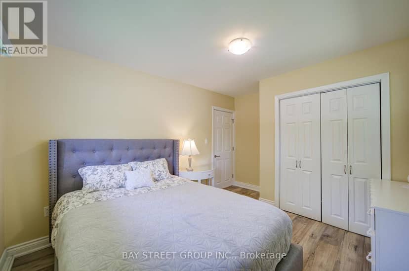 88 Marsdale Drive — photo 23 of 40