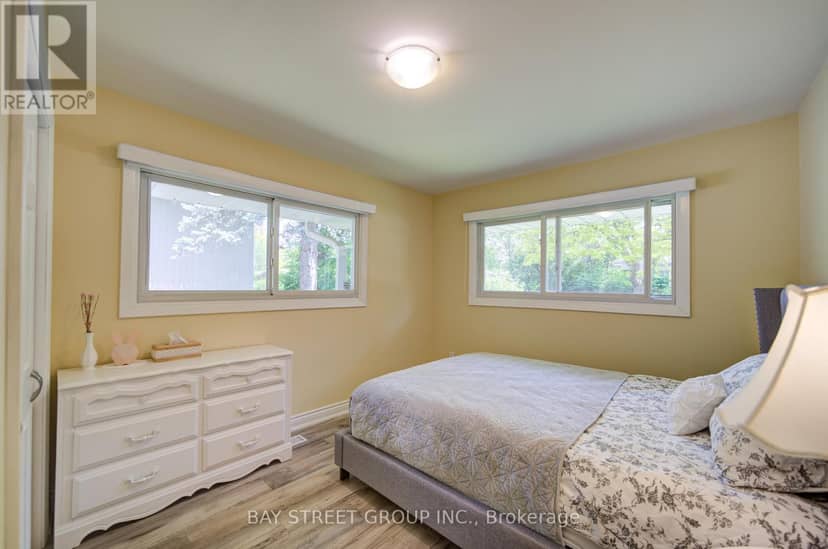 88 Marsdale Drive — photo 22 of 40