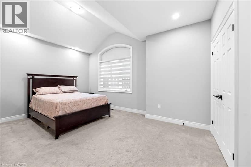 147 AMBROUS Crescent — photo 28 of 40