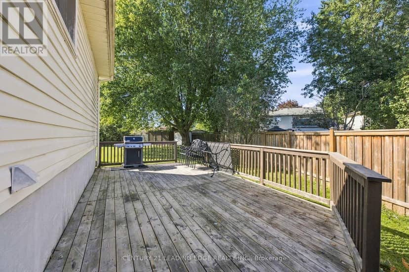 10 Fairbairn Court — photo 29 of 35