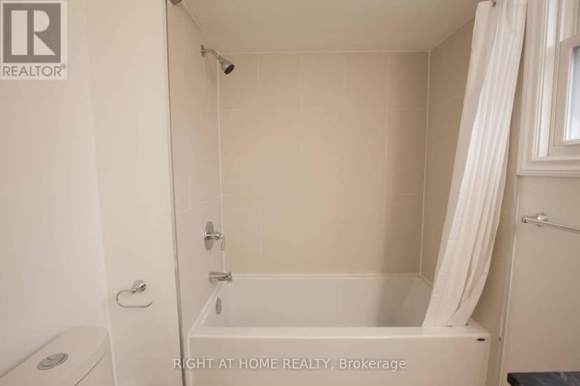 333 Rexford Drive, Hamilton, photo 8