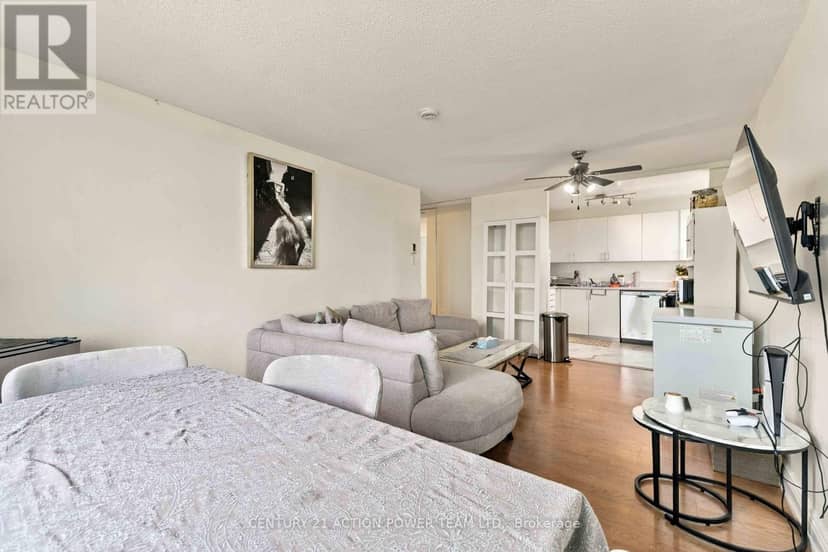 1010 - 1440 Heron Road — photo 15 of 35