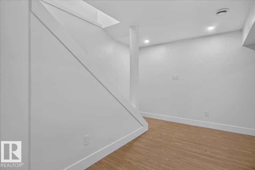 13246 59 ST NW — photo 37 of 40