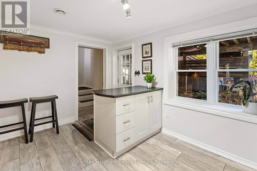 140 Woodward Street — photo 32 of 40