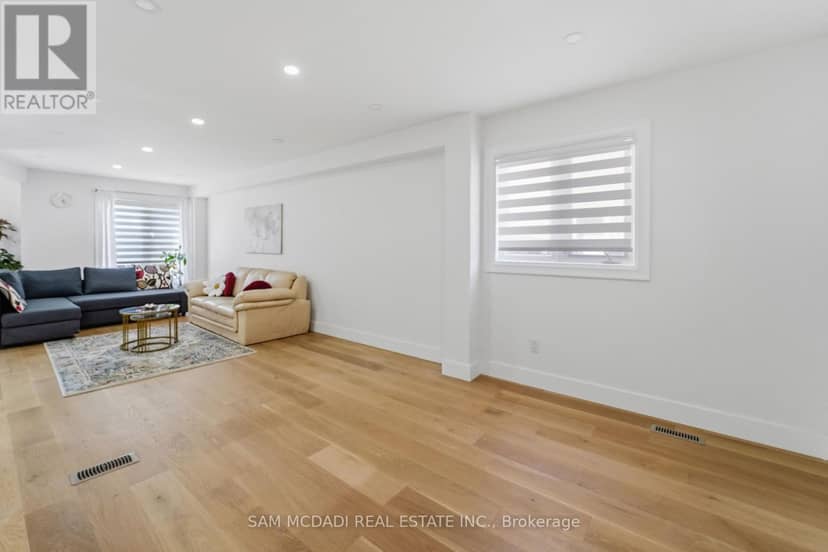 3071 Bayberry Drive — photo 12 of 40