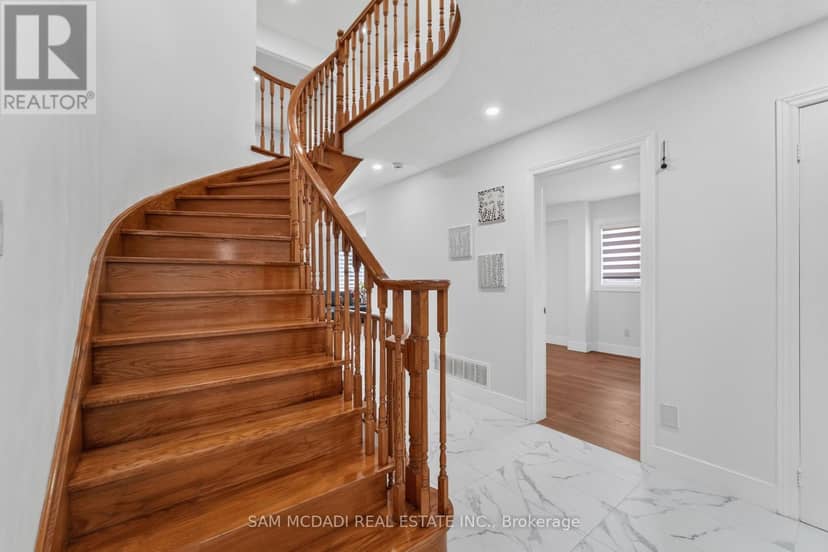 3071 Bayberry Drive — photo 15 of 40