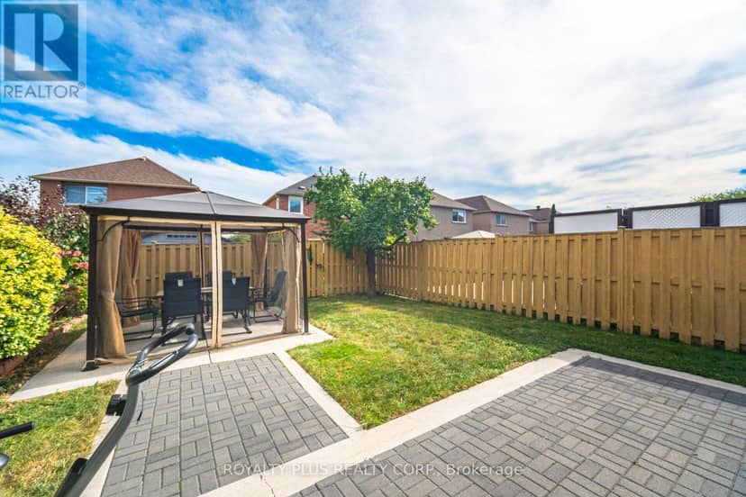 77 Arthurs Crescent — photo 40 of 40
