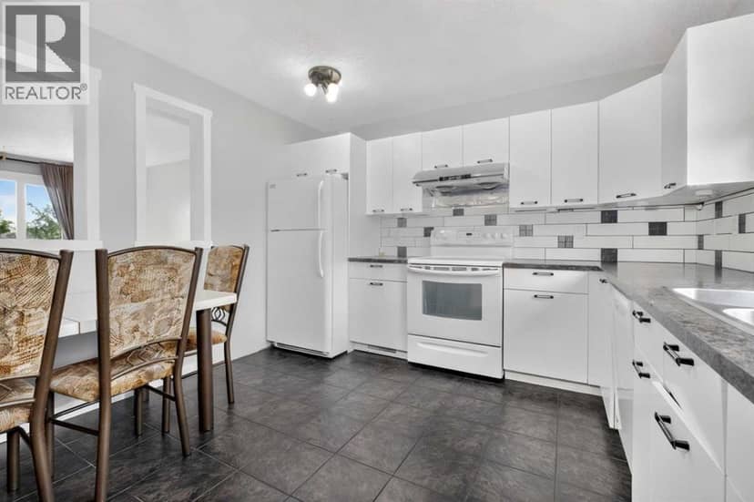 207 Penworth Drive SE — photo 15 of 40