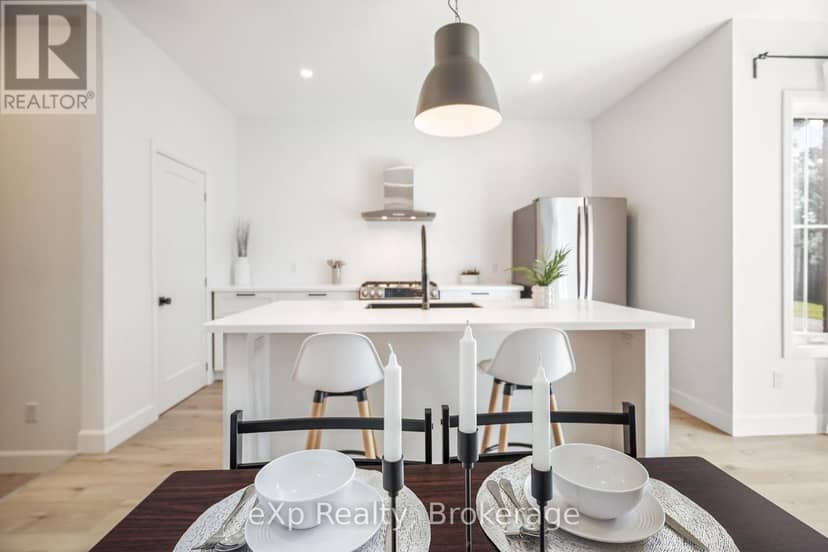 125 Portland Street — photo 15 of 34