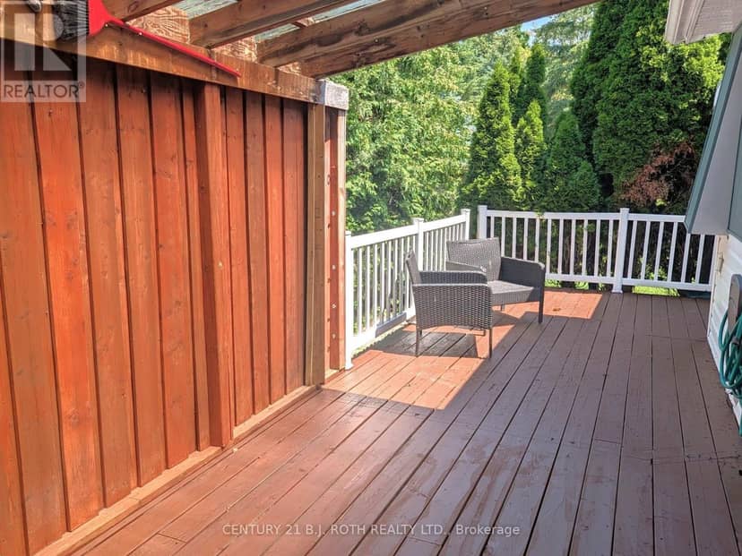 66 Linden Lane — photo 16 of 23