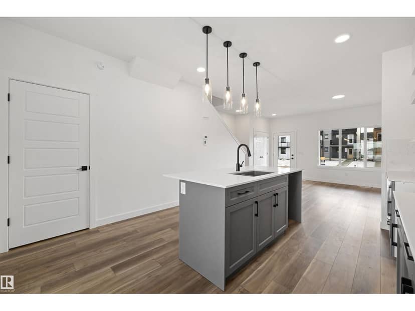 634 176 AV NE — photo 14 of 36