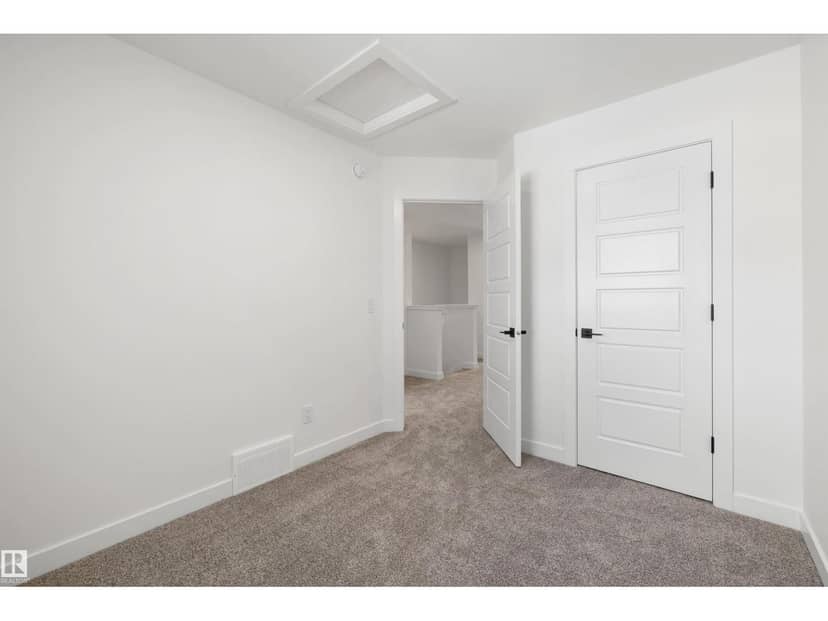 634 176 AV NE — photo 24 of 36