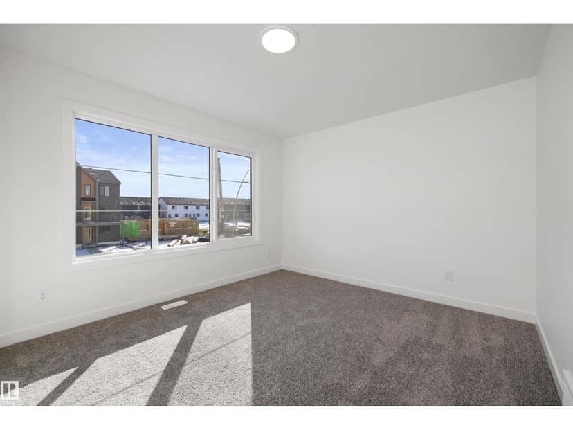 634 176 AV NE — photo 28 of 36
